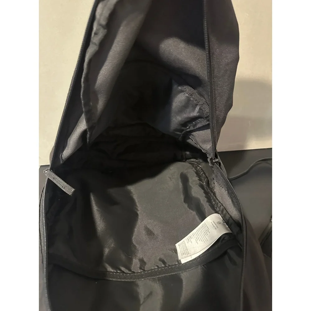 Nike Elemental Backpack Black Graphic Swoosh School Bag with Accessory Pouch‎